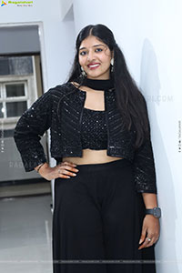 Ramya Priya Glam stills in Black Dress, HD Gallery