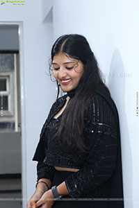 Ramya Priya Glam stills in Black Dress, HD Gallery