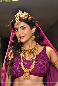 Rashi Singh at Ramba Oorvasi Menaka Teaser Launch