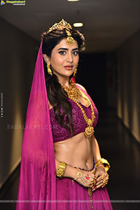 Rashi Singh at Ramba Oorvasi Menaka Teaser Launch