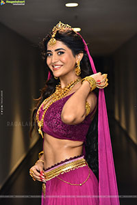 Rashi Singh at Ramba Oorvasi Menaka Teaser Launch
