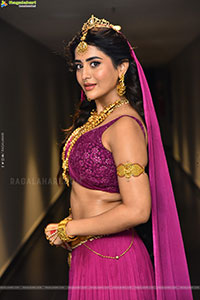 Rashi Singh at Ramba Oorvasi Menaka Teaser Launch