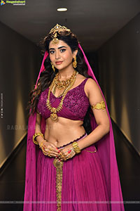 Rashi Singh at Ramba Oorvasi Menaka Teaser Launch