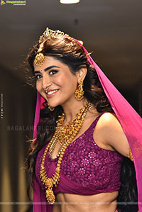 Rashi Singh at Ramba Oorvasi Menaka Teaser Launch