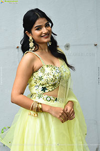 Satwika at Veta Movie Launch, HD Gallery