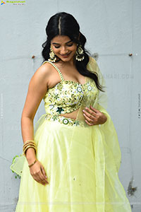 Satwika at Veta Movie Launch, HD Gallery