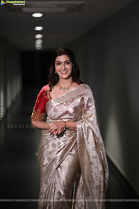 Varalaxmi Sarathkumar at Kurma Avatar Movie Teaser Launch