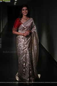 Varalaxmi Sarathkumar at Kurma Avatar Movie Teaser Launch