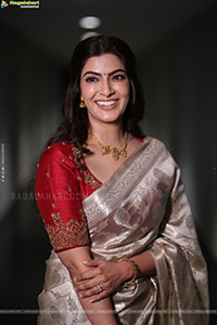 Varalaxmi Sarathkumar at Kurma Avatar Movie Teaser Launch