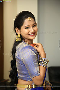 Vasavi Ganeshan at Hushar Pittalu Press Meet