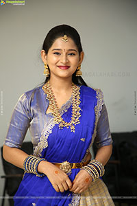 Vasavi Ganeshan at Hushar Pittalu Press Meet