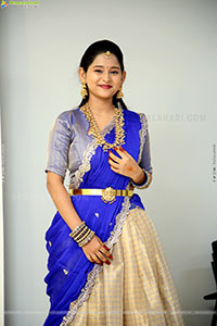 Vasavi Ganeshan at Hushar Pittalu Press Meet