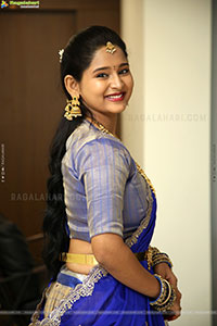Vasavi Ganeshan at Hushar Pittalu Press Meet
