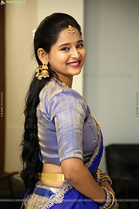 Vasavi Ganeshan at Hushar Pittalu Press Meet