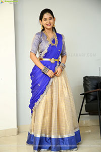 Vasavi Ganeshan at Hushar Pittalu Press Meet