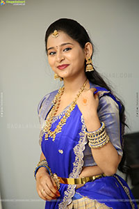 Vasavi Ganeshan at Hushar Pittalu Press Meet