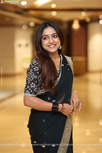 Vithika Sheru at Dharmasthala Niyojakavargam Movie Pre Relea