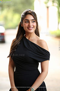 Yukti Thareja at KJQ Movie Release Press Meet, HD Gallery 