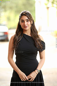 Yukti Thareja at KJQ Movie Release Press Meet, HD Gallery 