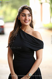 Yukti Thareja at KJQ Movie Release Press Meet, HD Gallery 