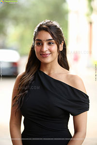 Yukti Thareja at KJQ Movie Release Press Meet, HD Gallery 