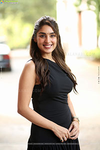 Yukti Thareja at KJQ Movie Release Press Meet, HD Gallery 