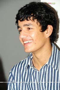 Akhil Akkineni at Nagarjuna Birthday 2009