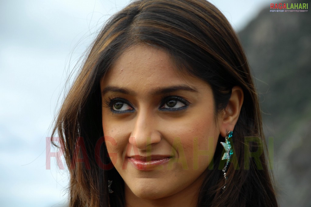 Ileana High Quality Wallpapers