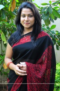 Jyothi at Saarai Veerraju Press Meet