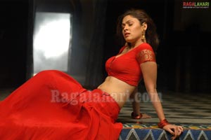 Manjari Fadnmis Photo Gallery