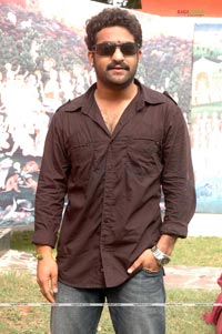 NTR at Brindaavanam Muhurat