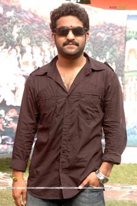 NTR at Brindaavanam Muhurat