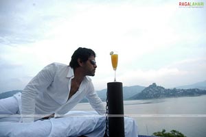 Vikram Photo Gallery from Mallanna