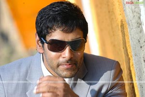 Vikram Photo Gallery from Mallanna