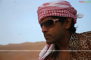 Vikram Photo Gallery from Mallanna