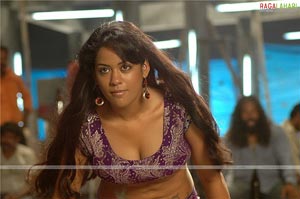 Mumaith Khan Photo Gallery