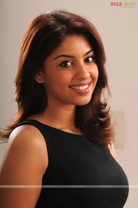 Richa Gangopadhyay Photo Gallery