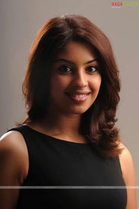 Richa Gangopadhyay Photo Gallery