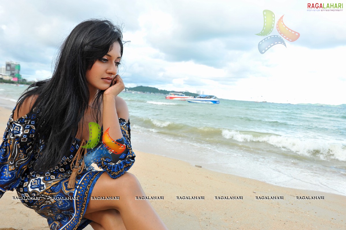 Vimala Raman (Hi-Res)