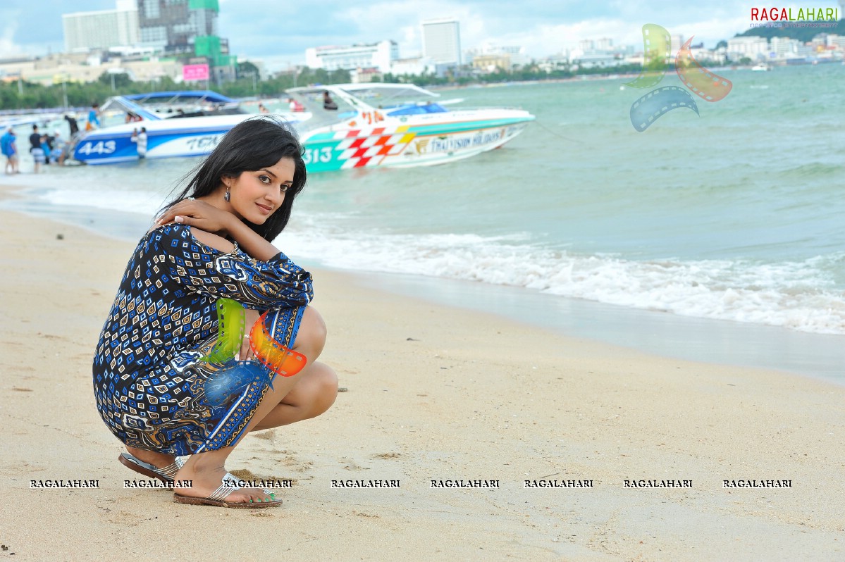 Vimala Raman (Hi-Res)