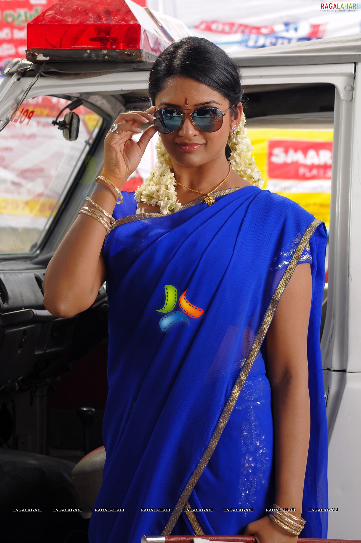 Vimala Raman (Hi-Res)