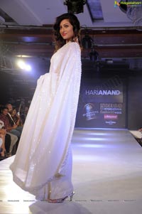 Hamsa Nandini Walks the Ramp in Transparent White Saree at Hyderabad International Fashion Week 2011 (Day 3)