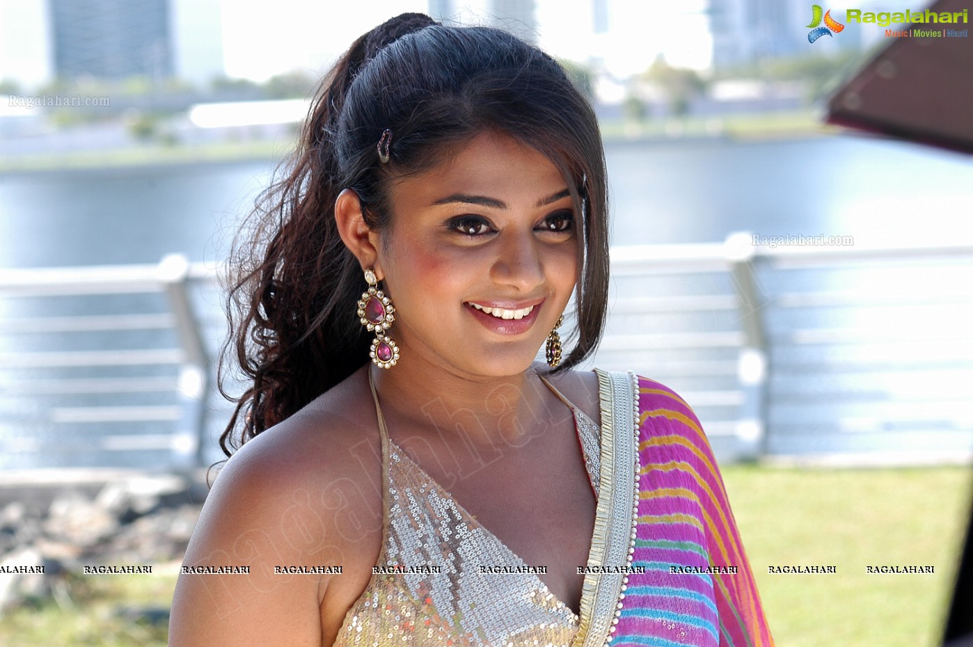 Priyamani Saree Stills from Kshetram Movie, Gallery, Images