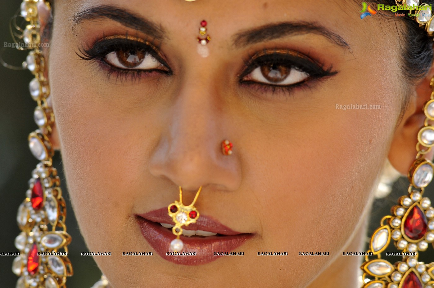 Taapsee (Posters)