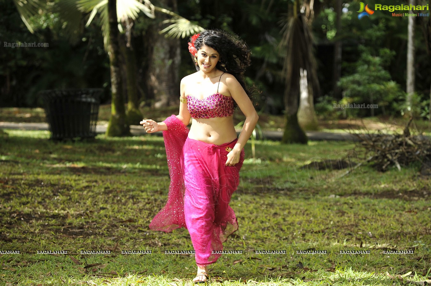 Taapsee Pannu (Posters)