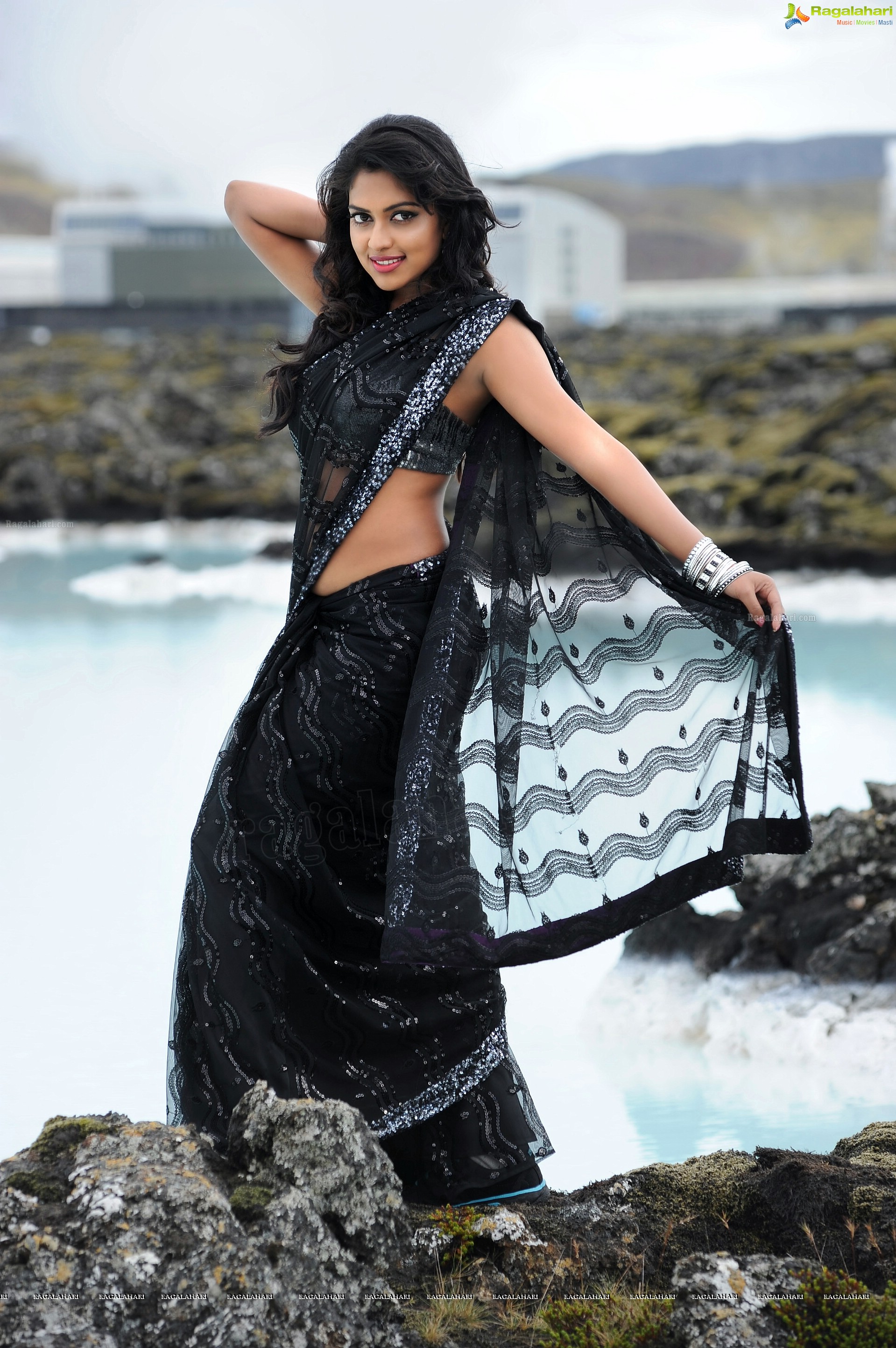 Amala Paul - HD Gallery