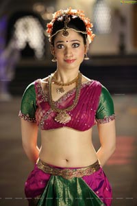 Cameraman Gangatho Rambabu Tamanna Extraordinary