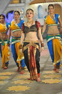 Tamanna Extraordinary Song Hot Photos