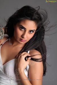 Udhayan Heroine Bhanu Sri Mehra