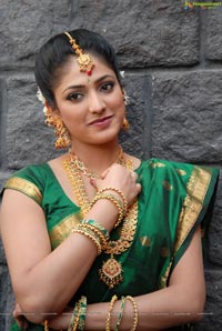 Haripriya Bridal Wear Saree